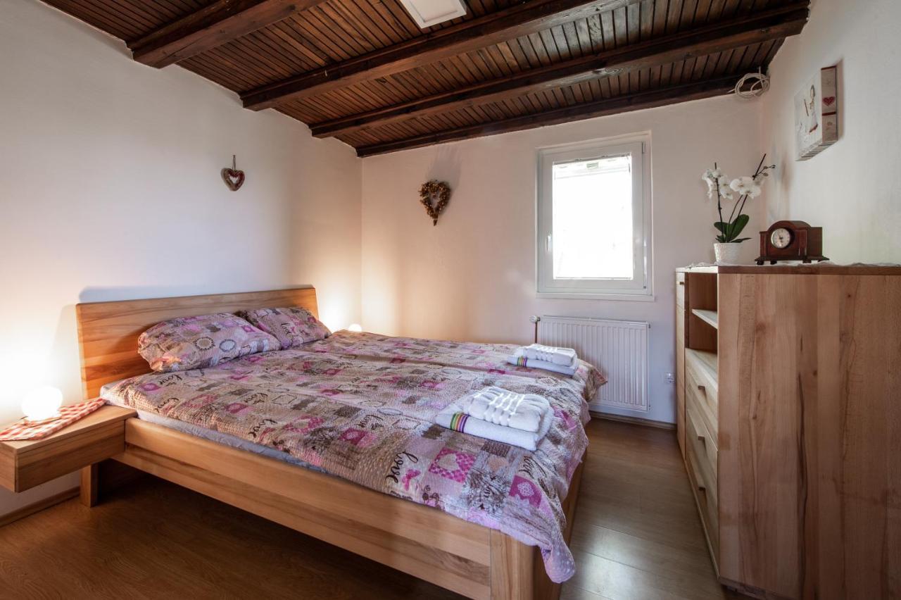 Vila Zidanica Krstinc Straza Exteriér fotografie